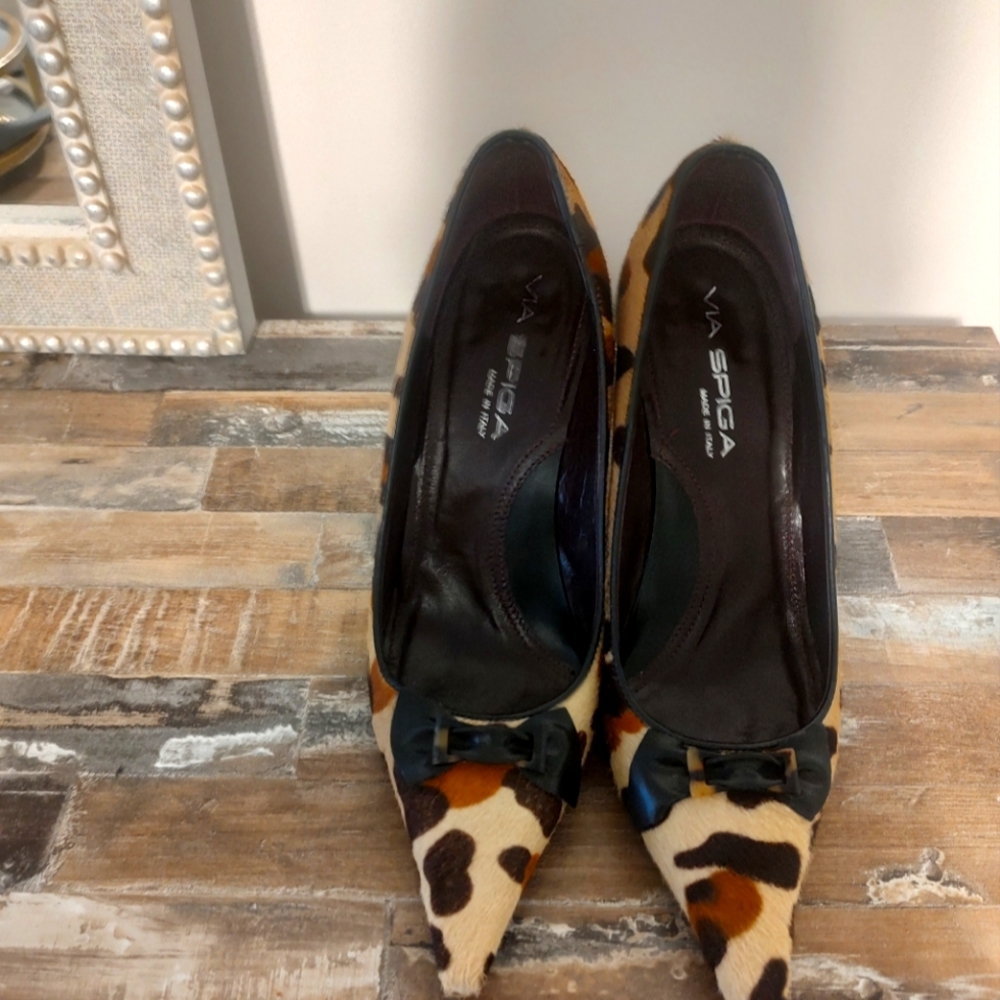 Leopard print heels -Via Spiga